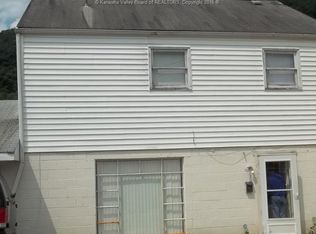 8125 Maryland Ave, Marmet, WV 25315