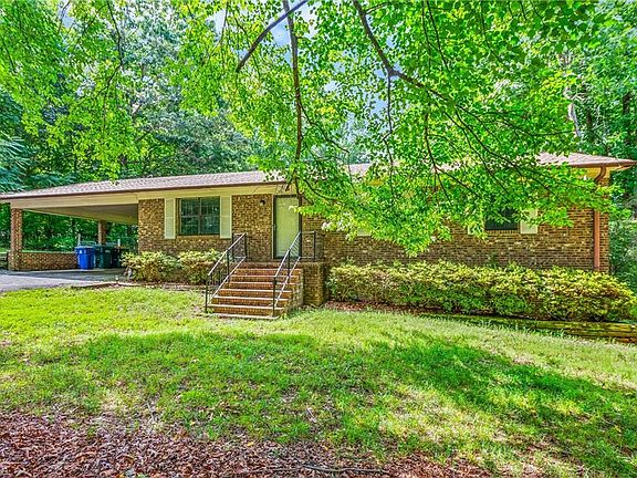 2nd image of 334 Forest Creek Dr