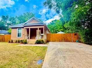 605 E Hickory St, Kaufman, TX