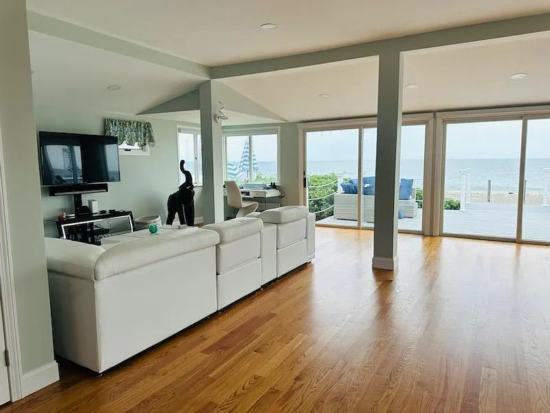4 bed, 2.5 bath, 2000 sqft, $3,500 — Photo 3