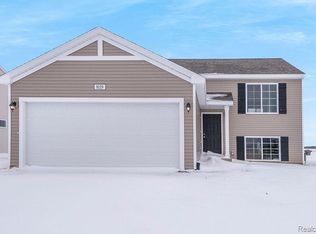6221 Clubhouse Way, Swartz Creek, MI 48473