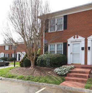 311 Salisbury St APT 19, Kernersville, NC, 27284