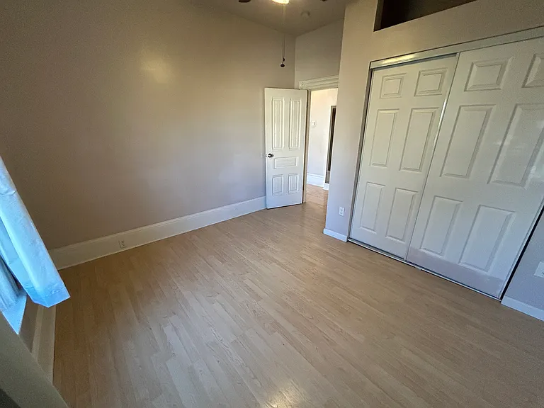 524 Carolina St — Photo 11