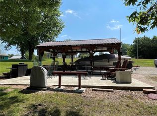 1904 & 1905 Lake Viking Ter, Gallatin, MO 64640