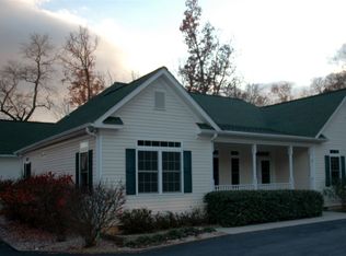 10 Loving Ter, Palmyra, VA 22963