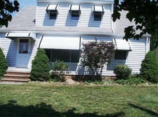 827 E 249th St, Euclid, OH 44123