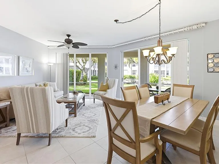 300 L Ambiance Cir #102 — Photo 8