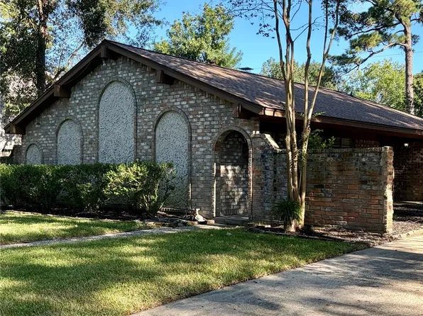 5927 Theall Rd, Houston, TX 77066