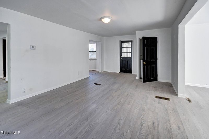 3rd image of 36 Maple Street