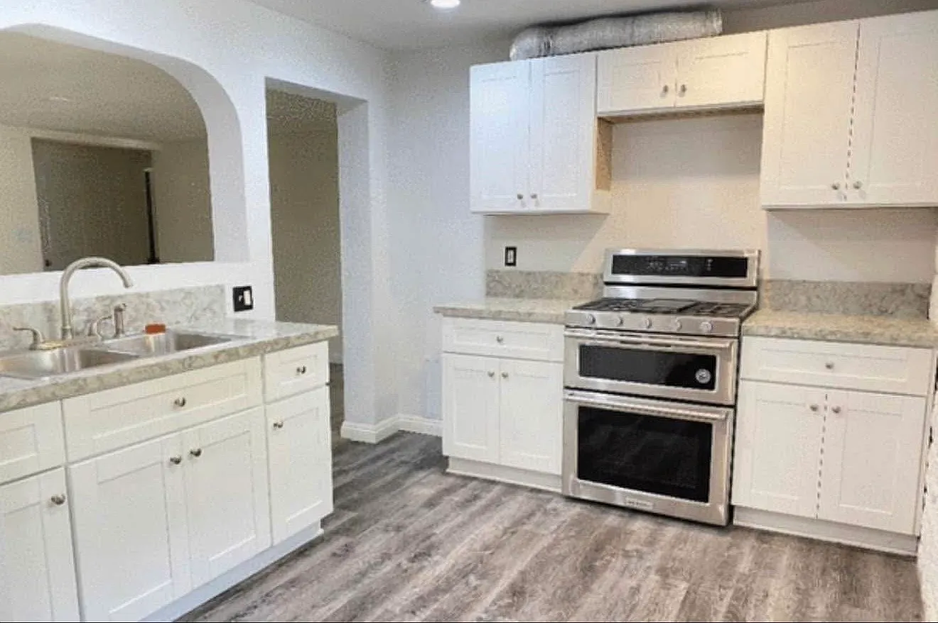 1 bed, 520 sqft, $1,900 — Photo 3