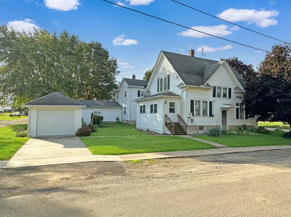 202 S Railroad St, Warren, IL 61087