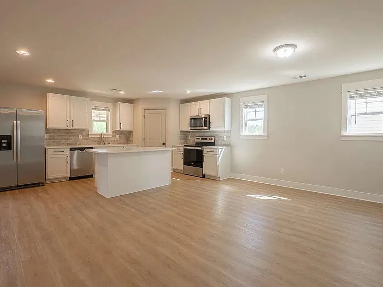 244 Savannah Wood Rd — Photo 13