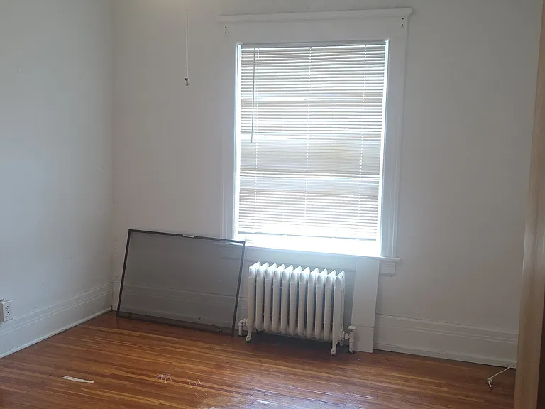 264 Alexander St #4 — Photo 6