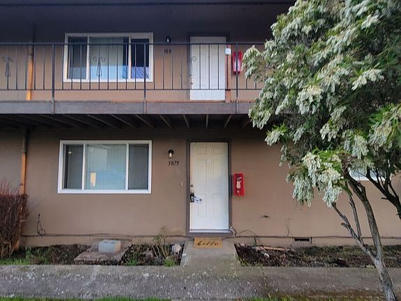 2nd image of 3879 Iberis St NE