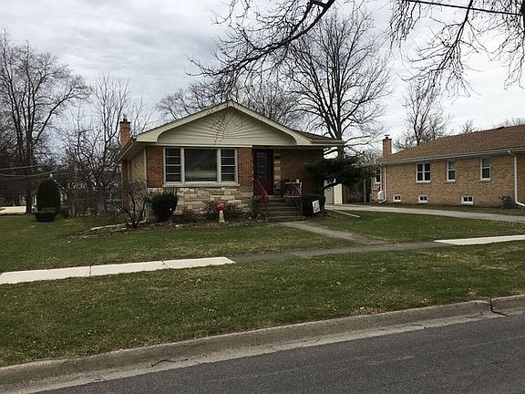 2nd image of 621 N Belmont Ave