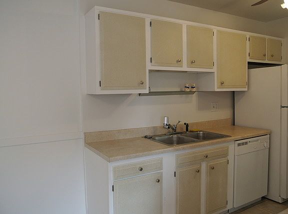 5th image of 2004 Hastings Dr #2004
