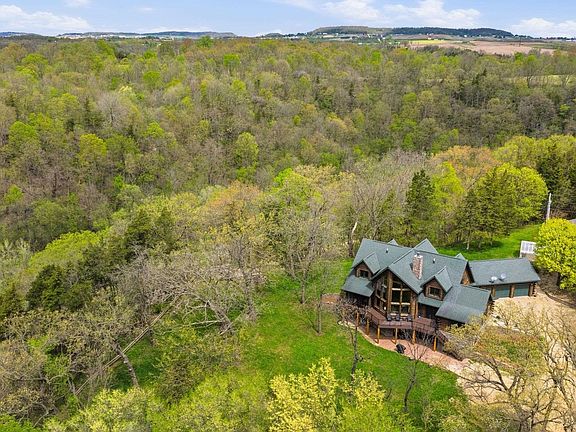 5th image of 18134 Paradise Valley Rd