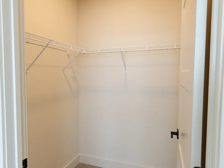 District on the Etowah Apartments — Photo 36