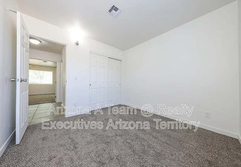 10140 E Karen Pl — Photo 18