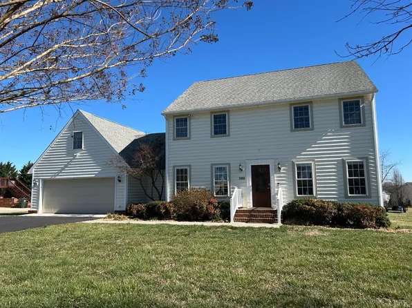 1162 Jeb Stuart Pl, Forest, VA 24551