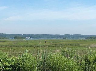 795 W Beach Rd, Charlestown, RI 02813