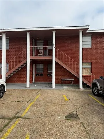 3413 Kent Ave Photo 1