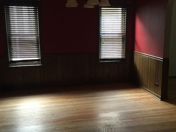 4th image of 10420 S Campbell Ave