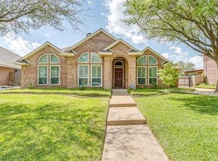 7124 Meadowside Rd S, Fort Worth, TX 76132