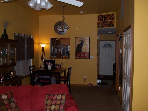 2nd image of 3025 Columbine Cir