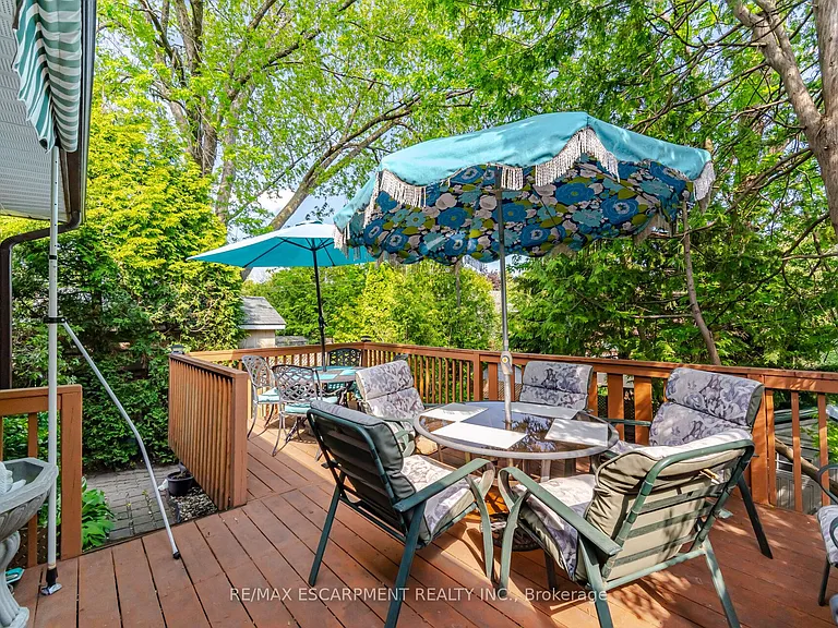 1926 Reiss Ct — Photo 32