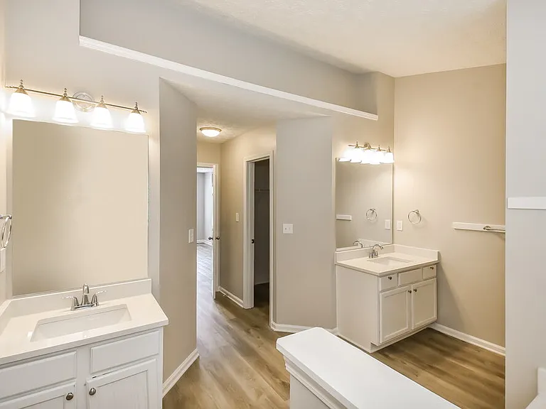 7050 Silver Bend Overlook — Photo 12