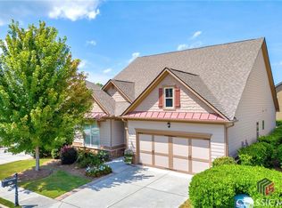 6869 Big Sky Dr, Flowery Branch, GA 30542