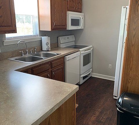 2nd image of 2409 Haviland Dr