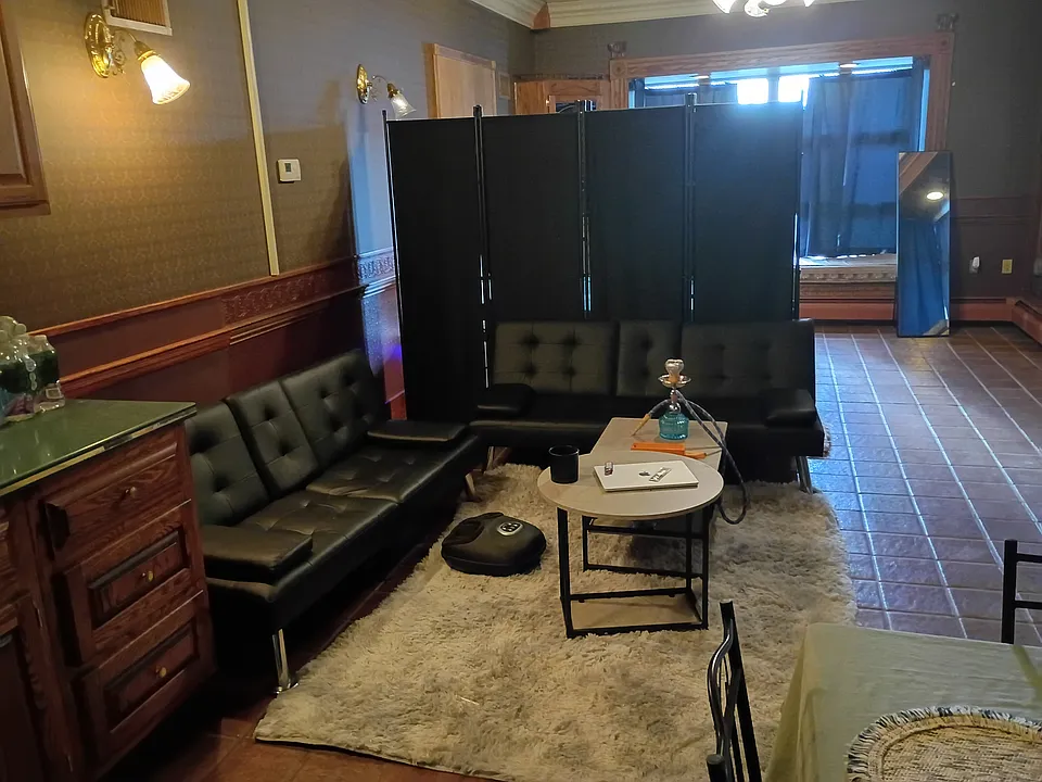 1 Rowhouse Ln #1REAR