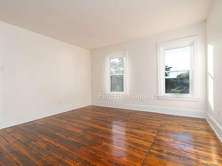 423 N Bedford St — Photo 22