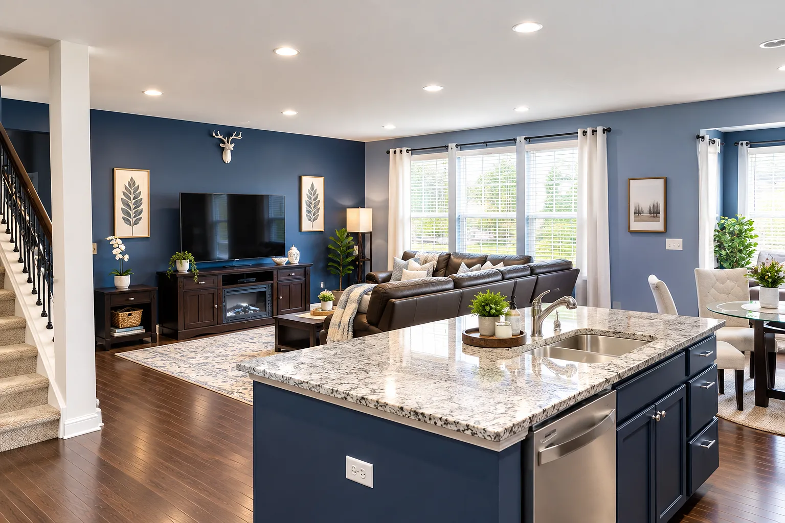 4 bed, 3.5 bath, 3960 sqft, $4,900 — Photo 3