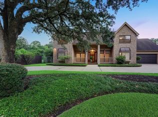 4821 Maple St, Bellaire, TX 77401