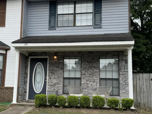 149 Lakeview Dr, Daleville, AL 36322