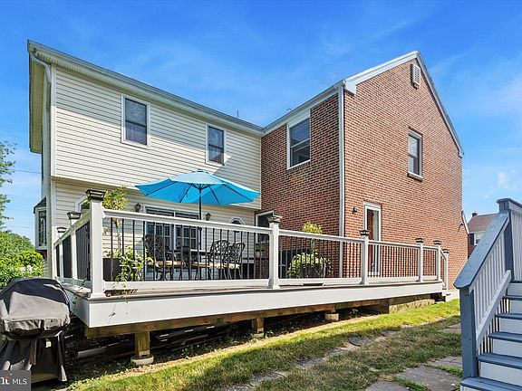 2nd image of 805 Shadeland Ave