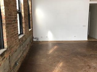 905 W Wrightwood Ave #1R, Chicago, IL 60614