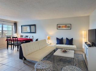7620 Carlyle Ave APT 404, Miami Beach, FL 33141