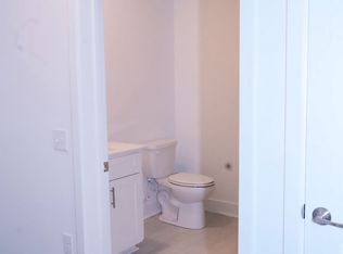 129 Stoutsburg Blvd, Pennington, NJ 08534