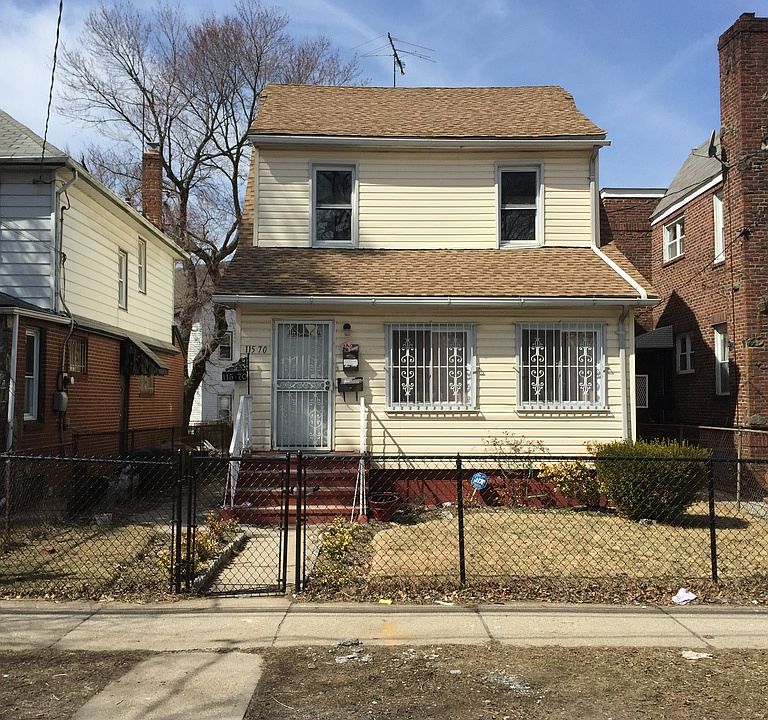 2nd image of 11554 Newburgh St