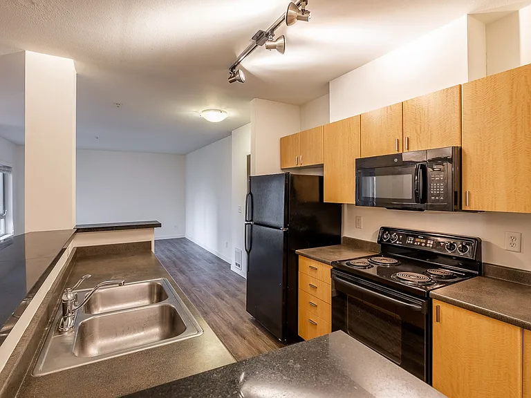 The Shelby Apartments — Photo 30
