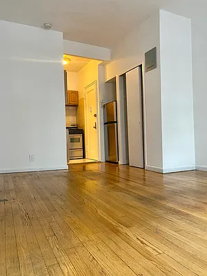 Rented by Paley Management | media 7