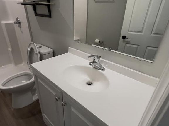3rd image of 309 Harrison Ave Unit 9