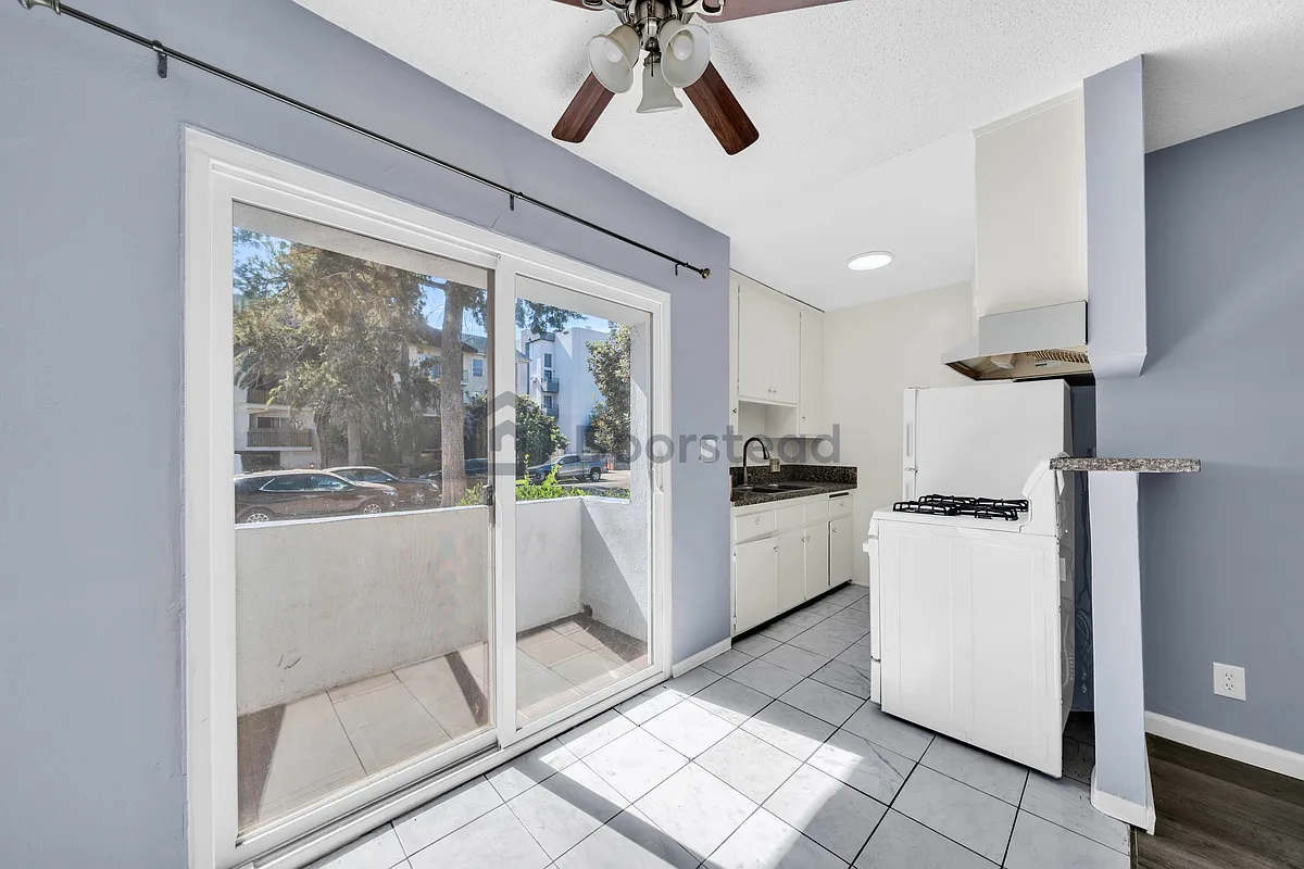 Building Photo - 3766 S Canfield Ave #1