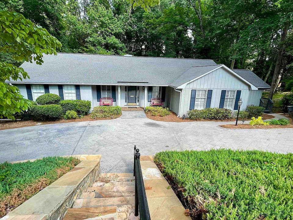 1st image of 197 Westminster Dr