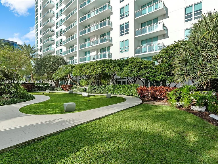 951 Brickell Ave #2011 — Photo 32