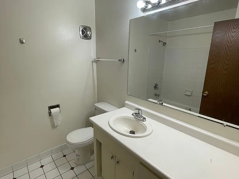 2331 N 1st St #5 — Photo 14